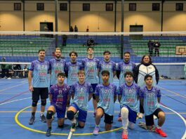 La Vega Vóley cae en el set de oro y se despide del ascenso