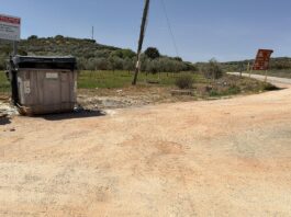 Llamamiento a la colaboración en Villanueva del Rosario para erradicar el depósito ilegal de escombros y muebles