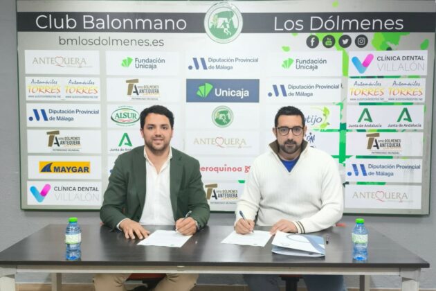 Daniel Podadera presidente del Club Balonmano Los Dolmenes de Antequera y Jorge del Pino presidente de la ACIA 2
