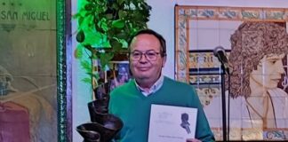 El pediatra Manuel Gámiz se despide de Archidona tras 15 años de servicio