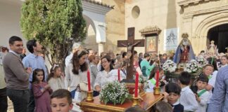 Los niños protagonizan una nueva edición de los tronos chicos en Antequera