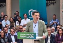 Juanma Moreno proyecta una Andalucía “líder” en la presentación de su programa en Antequera