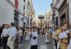 El Señor de la Salud recorre Antequera ante miles de fieles