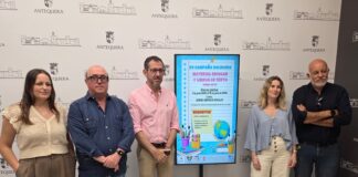Arranca la 15ª campaña de material escolar en Antequera: «Cada vez hay más familias con un sueldo que no llegan a fin de mes»