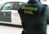 Efectivos de la Guardia Civil de Campillos auxilian a un hombre en estado crítico en un hostal de Mollina