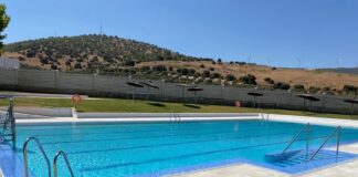 El Ayuntamiento de Villanueva de Algaidas licita la concesión del servicio de bar de la piscina municipal