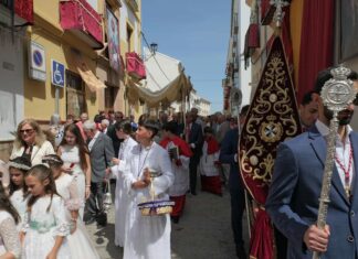 El Corpus Christi vuelve a tomar las calles de Archidona con los niños de Primera Comunión como protagonistas