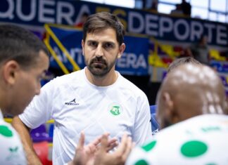 Agustín Vidal seguirá al frente del Club Balonmano Los Dólmenes Antequera en la temporada 26/27