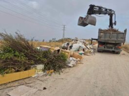 Aguas del Torcal retira un vertedero ilegal en La Joya