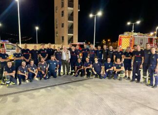 Parte desde Antequera un dispositivo de 11 bomberos y cinco vehículos para apoyar en las labores de extinción del incendio de Burgohondo