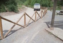 Roban parte del vallado de Los Lagos de los Fernández en Cuevas Bajas