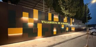 Dimotech ejecuta la nueva imagen de bienvenida de Villanueva de Algaidas