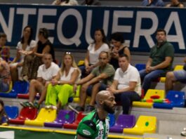 Dilan Belalcázar continuará defendiendo la camiseta del Balonmano Dólmenes Antequera