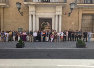 Antequera se une al duelo por las víctimas de Los Gallardos