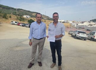 El PSOE exige la adecuación de la parcela de la calle Alcalá como aparcamiento público