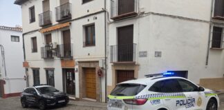 Investigan el asesinato de una mujer a puñaladas en una vivienda de Antequera