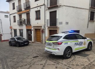 Investigan el asesinato de una mujer a puñaladas en una vivienda de Antequera