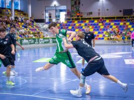 El joven canterano Javier González Chía renueva con el Balonmano Dólmenes Antequera para jugar en la Plata