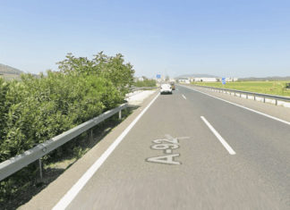 Corte de carril en la A-92 a la altura de Humilladero