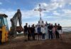 Sierra de Yeguas da sentido al Cerro de la Cruz y su escudo con la instalación de un monolito con un crucifijo