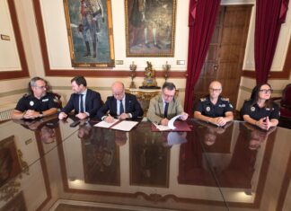 Antequera y el Colegio de Abogados suscriben un convenio para reforzar la mediación de conflictos