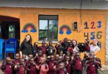 Tres cañeteras cruzan medio mundo para devolver una sonrisa a los niños de Uganda