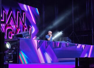 Lleno absoluto y fiesta sin descanso: Juan Magán pone patas arriba la Real Feria de Agosto de Antequera