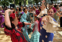 Sevillanas, verdiales y folclore: la feria de Antequera coge ritmo este jueves