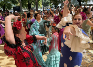 Sevillanas, verdiales y folclore: la feria de Antequera coge ritmo este jueves