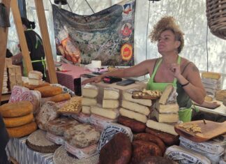 Teba reúne a más de medio centenar de queserías de toda España en su XXIV Feria del Queso Artesano