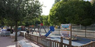 Comienzan las mejoras en los parques infantiles de Archidona
