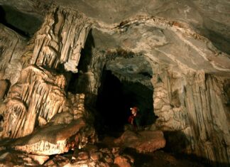Campillos organiza una ruta de espeleología gratuita en la Cueva de los Órganos