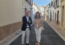 La calle Taller y Ollas vuelve a abrirse al tráfico tras su remodelación integral
