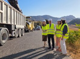 Iniciadas las obras de reasfaltado y mejora de la carretera de acceso a El Torcal de Antequera