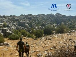Los bomberos rescatan a cuatro senderistas perdidos en El Torcal
