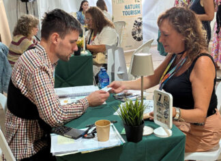 Antequera se promociona como destino de turismo sostenible en la feria NATURCYL