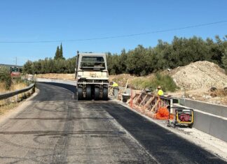 La Diputación concluirá este mes la mejora de la carretera MA-4100, en Villanueva del Trabuco, con una inversión de 440.000 euros