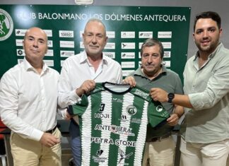 El Balonmano Dólmenes Antequera salda su deuda con Automóviles Torres gracias a la entrada de PDH Fairlight como patrocinador
