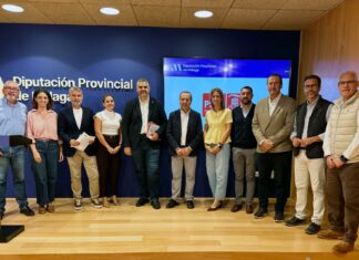 El PSOE lleva a la Diputación de Málaga su rechazo al nuevo modelo de gestión del Torcal de Antequera