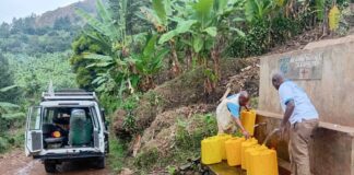 Sanitarios de Antequera viajan al Congo en una actuación frente al ébola en 14 centros de salud