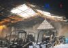Un incendio arrasa una nave agrícola en Antequera