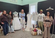 La moda joven de la Fashion Show Antequera se queda en la Casa de la Juventud hasta el 23 de octubre