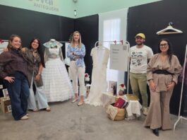 La moda joven de la Fashion Show Antequera se queda en la Casa de la Juventud hasta el 23 de octubre