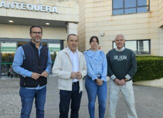 Denuncian esperas de hasta un día para traslados en el Hospital de Antequera por falta de ambulancias