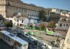 Momentos de tensión en Antequera: un autobús choca contra varios coches tras desmayarse su conductor