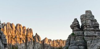 Ecologistas en Acción alerta de que El Torcal camina hacia un «parque temático» y rechaza el sondeo de 200 metros previsto en la nueva adjudicación