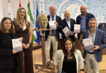 La Real Academia de Nobles Artes homenajea al historiador Antonio Parejo Barranco