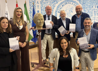 La Real Academia de Nobles Artes homenajea al historiador Antonio Parejo Barranco