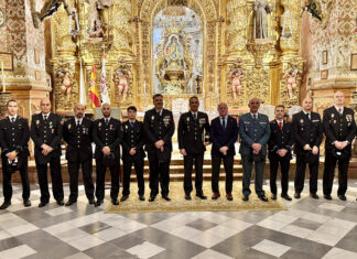 Antequera rinde homenaje a la Policía Nacional en el día de sus patrones, los Santos Ángeles Custodios
