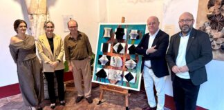 Origami, pintura y poemas: ‘Arquitectura del silencio’ llega a la Biblioteca de San Zoilo hasta el 7 de noviembre